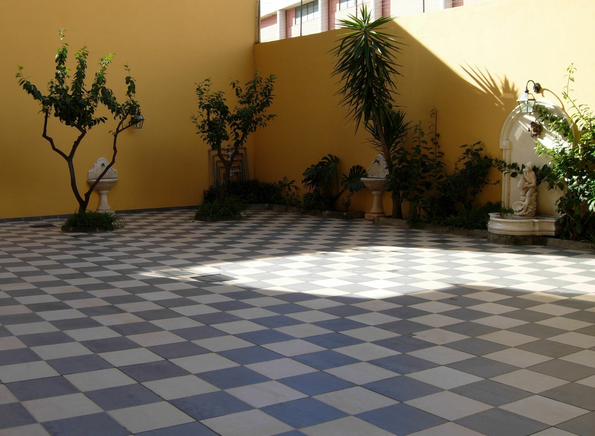 Euro Hotel Iglesias Exterior photo